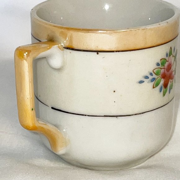 Vintage Tea Cup Floral Pale Orange Trim Made in Occupied Japan (1945 - 1952) - Picture 2 of 8